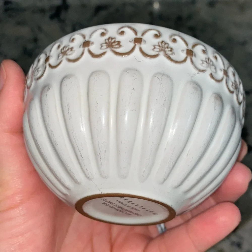 Pottery Barn mini Bowl